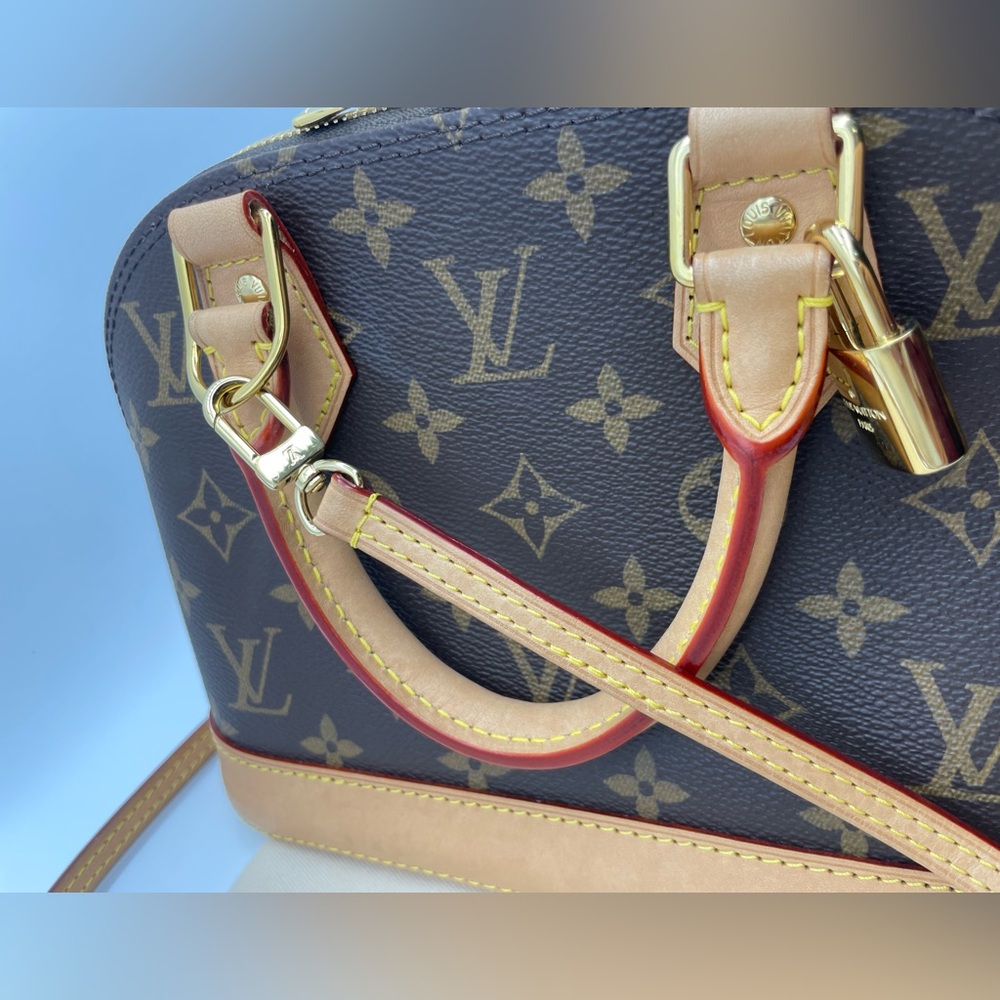 Louis Vuitton Monogram Alma BB Bag - Picture 9 of 17